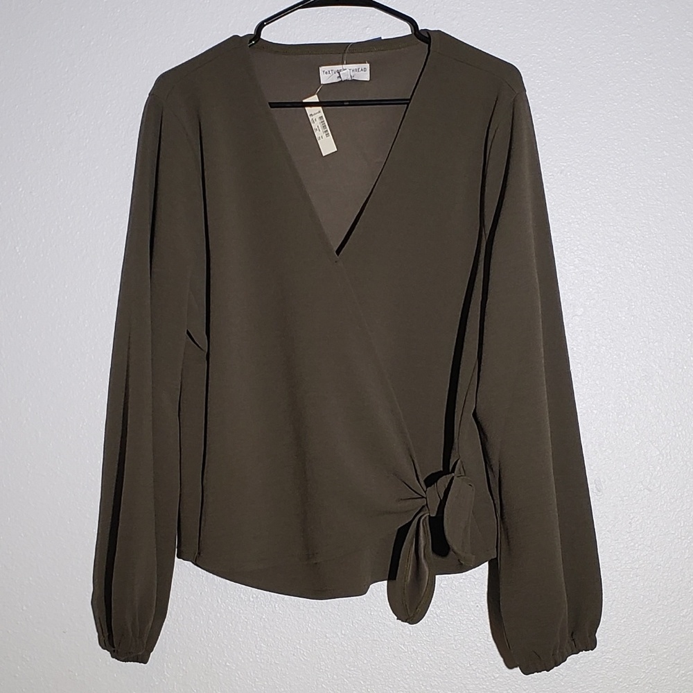 NWT Madewell Texture & Thread Crepe Wrap Top - Picture 2 of 8